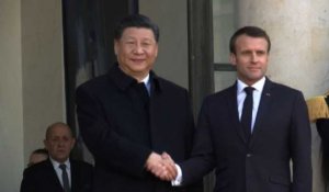 Le président chinois Xi Jinping arrive à l'Elysée
