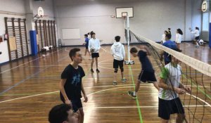 Coutances. Les équipes de volley, masculine et féminine, du lycée LEBRUN en finales UNSS