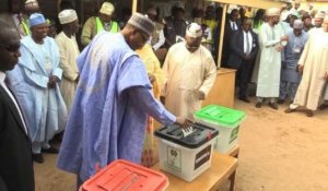 Nigeria: le président sortant Buhari vote à Daura