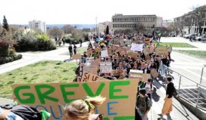 Manosque : plusieurs centaines de jeunes manifestent pour le climat
