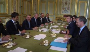 Macron rencontre le président du CIO Thomas Bach