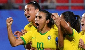Marta la Brésilienne bat le record de buts en Coupe du monde