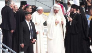 Roumanie : le pape François arrive à la cathédrale orthodoxe
