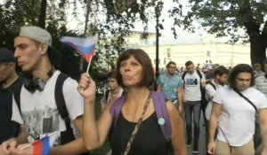 L'opposition défile à Moscou contre les "répressions politiques"