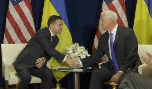 Rencontre entre Mike Pence et le président ukrainien à Varsovie