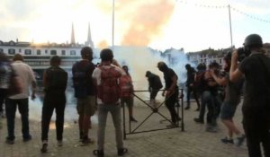 Bayonne: face à face entre manifestants anti-G7 et policiers (2)