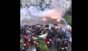 Hong Kong : Accusée de violences, la police blâme les manifestants « extrêmement violents »