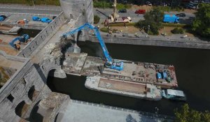 La déconstruction du Pont des Trous filmée par un drone 