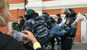 Russie: plusieurs dizaines d'arrestations après la manifestation de l'opposition (2)