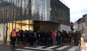 Blocage du palais de justice de Douai par les avocats