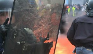 Retraites: premiers incidents lors de la manifestation parisienne