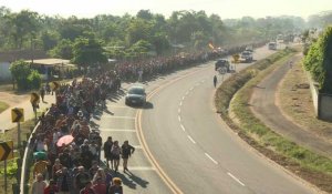 Des migrants d'Amérique centrale marchent vers les Etats-Unis