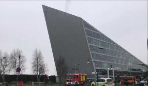 Incendie à l'aéroport de Lesquin