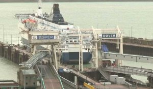 Le port de Douvres se réveille au lendemain du Brexit