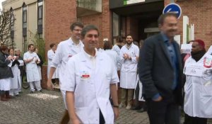 19 chefs de service de l'hôpital Saint-Louis à Paris démissionnent de leurs fonctions administratives (2)