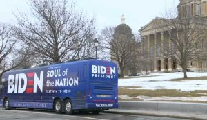 Images du bus de campagne de Joe Biden à Des Moines le jour des caucus de l'Iowa
