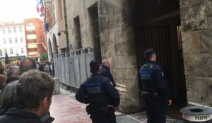 El Segadors devant la mairie de Perpignan le 29 février