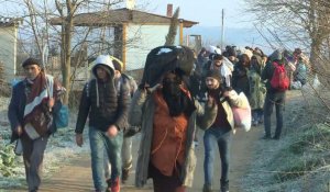 Désespoir des migrants, la Grèce en état d'alerte "maximum" ne veut pas d'eux