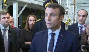 Retraites: Macron promet de "continuer à expliquer et concerter"