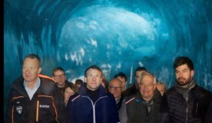 Emmanuel Macron en visite sur la Mer de Glace constate les dégâts du réchauffement climatique