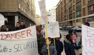 Conseil municipal de Marseille : le collectif "des écoles de M" manifeste