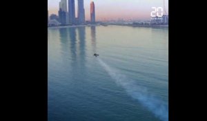«L'homme avion» a volé à plus de 1.000 mètres d'altitude au-dessus de Dubaï