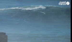 La surfeuse Justine Dupont dompte une vague de 20 mètres de haut