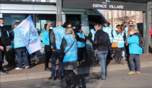 Des chauffeurs de bus en grève manifestent à Denain