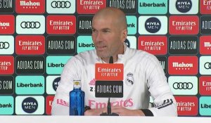 Real Madrid: Zidane ne "planifie rien" concernant son avenir