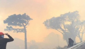 Afrique du Sud : incendie sur Table Mountain, la montagne emblématique du Cap