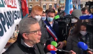 Jean-Luc Mélenchon dénonce une "tentative de criminalisation" des oppositions