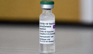 Les caillots sanguins, "effet secondaire rare" du vaccin AstraZeneca selon l'EMA