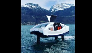 Bienvenue à bord du taxi volant SeaBubbles sur le lac d'Annecy !
