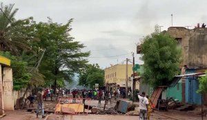 Mali: les échauffourées se poursuivent à Bamako malgré les appels au calme