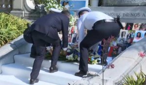 A Nice, Darmanin dépose une gerbe en hommage aux victimes de l'attentat
