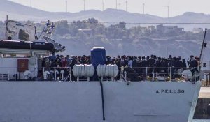 Migrants et Covid-19 à Lampedusa : le maire de la petite île italienne ne peut pas faire face