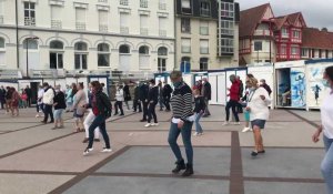 Ils ont dansé la Jerusalema sur la digue de Wimereux