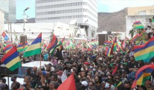 Maurice: importante manifestation contre le gouvernement après la marée noire