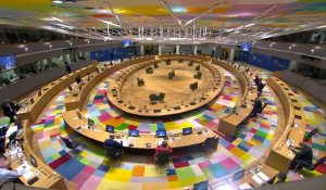Tour de table lors de la deuxième journée du sommet de l'UE au Conseil européen