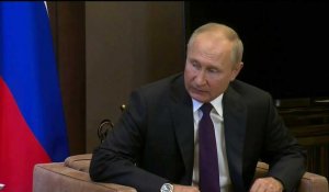 Bélarus: Poutine dit à Loukachenko être "convaincu" qu'il résoudra la crise