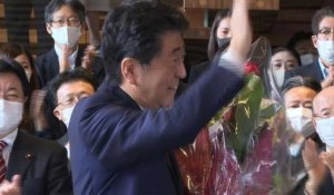 Japon: Abe quitte ses fonctions de Premier ministre, Suga lui succède