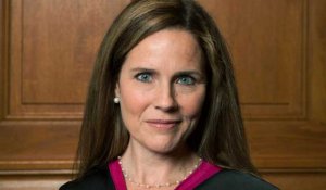 Cour suprême : la conservatrice Amy Coney Barrett pour remplacer "RGB" ?