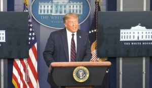 Covid-19: Trump prévient que l'épidémie "va sûrement empirer avant de s'améliorer" et appelle à porter un masque