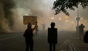 Des gaz lacrymogènes à Portland contre des manifestants