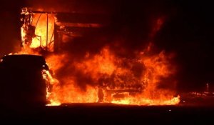 En Californie, des maisons dévorées par des incendies hors de contrôle
