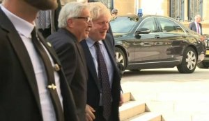 Luxembourg: arrivée de Johnson, Juncker et Barnier pour un déjeuner de travail