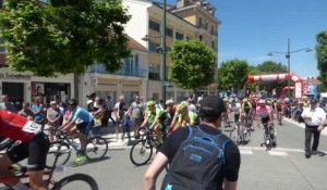 Les coureurs du Tour Savoie Mont-Blanc se sont élancés d'Aix-les-Bains jeudi 20 juin 2019 pour la première étape