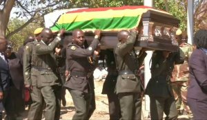 Zimbabwe: la dépouille de Robert Mugabe arrive avant son enterrement