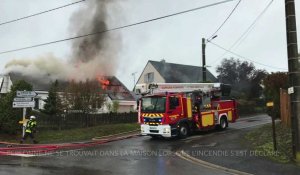 Une maison ravagée par les flammes à Vireux-Molhain