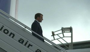 Emmanuel Macron arrive à la Réunion